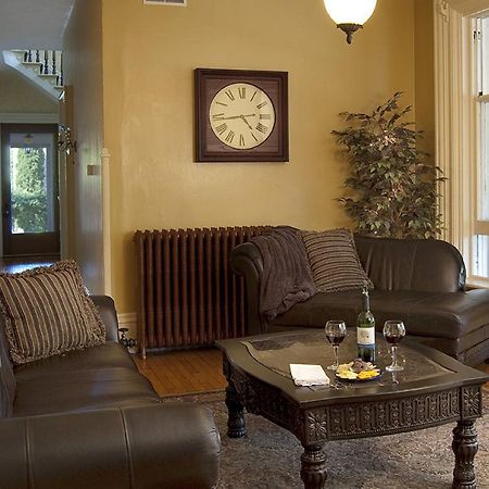 Brayton Bed And Breakfast Oshkosh Ruang foto